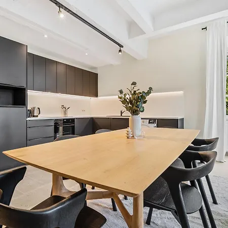Modern Apartments In Clausen With Wifi, Kitchen & Workspace Luxembourg Exterior photo