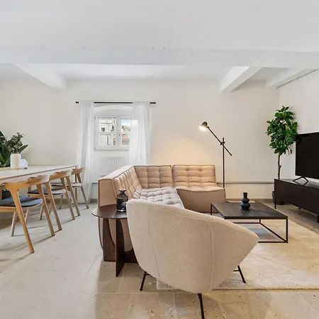 Modern Apartments In Clausen With Wifi, Kitchen & Workspace Luxembourg Exterior photo