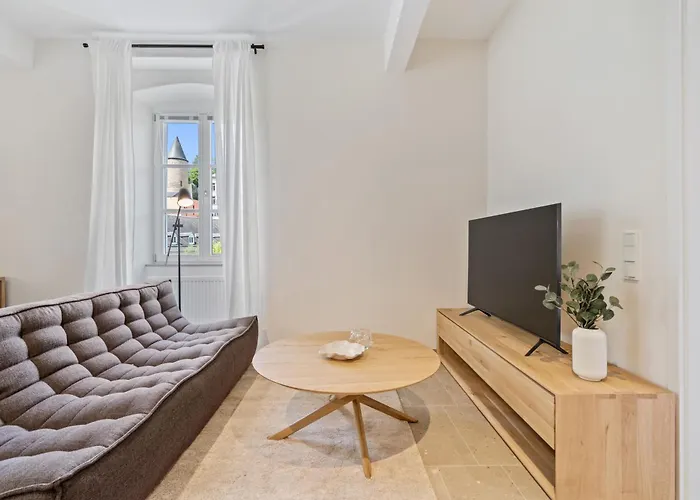 Modern Apartments In Clausen With Wifi, Kitchen & Workspace