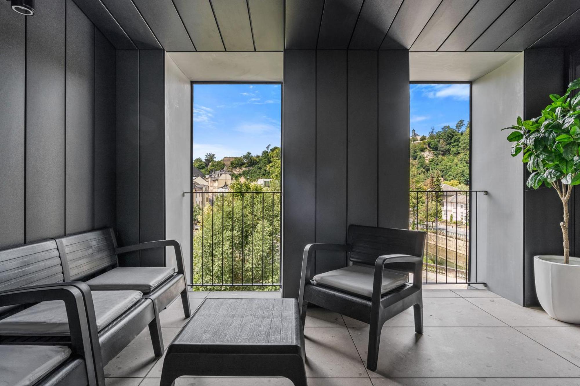 Modern In Clausen With Wifi, Kitchen & Workspace * Luxemburgo