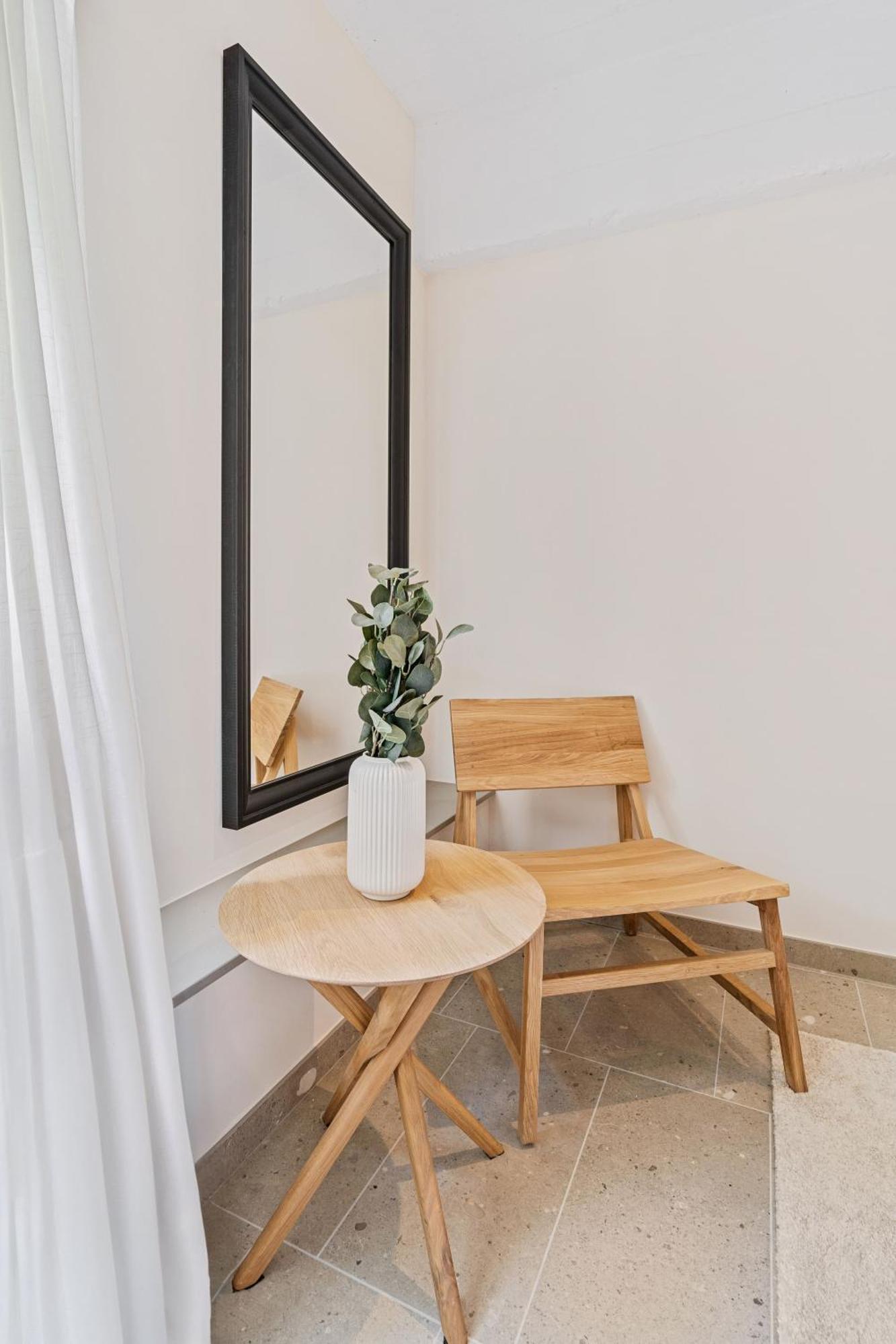 Apartamento Modern In Clausen With Wifi, Kitchen & Workspace *